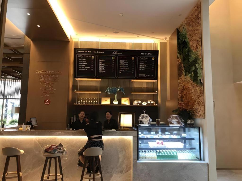 Royce Hotel Shenzhen Buitenkant foto
